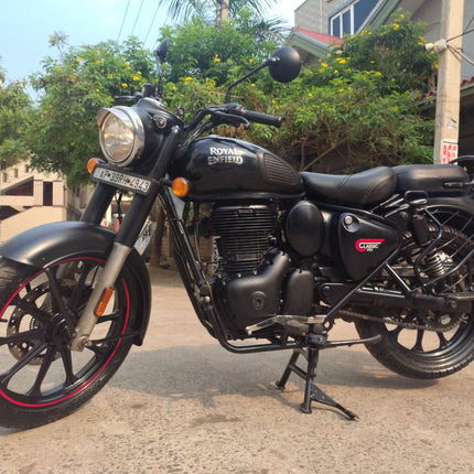 Royal Enfield Classic 350 2022 Model — Dark Stealth Black | 29,000 KM | AP39RH4943