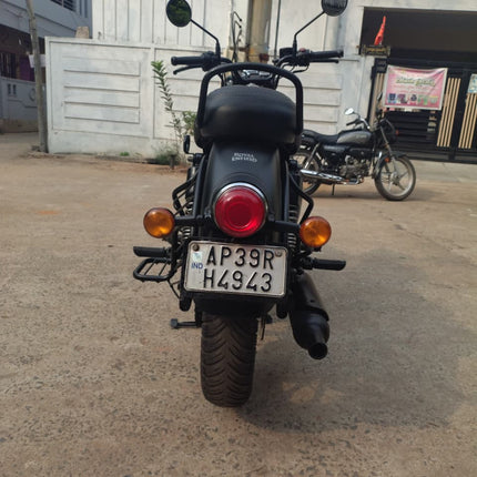 Royal Enfield Classic 350 2022 Model — Dark Stealth Black | 29,000 KM | AP39RH4943