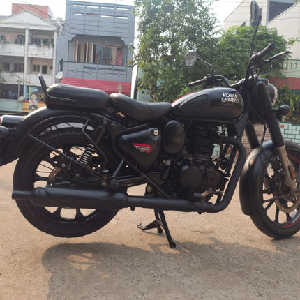 Royal Enfield Classic 350 2022 Model — Dark Stealth Black | 29,000 KM | AP39RH4943